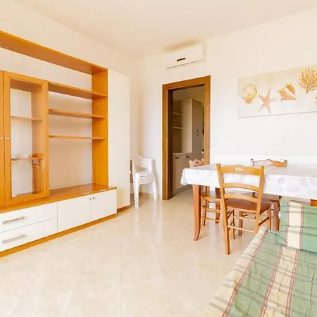 Camelia Flat -